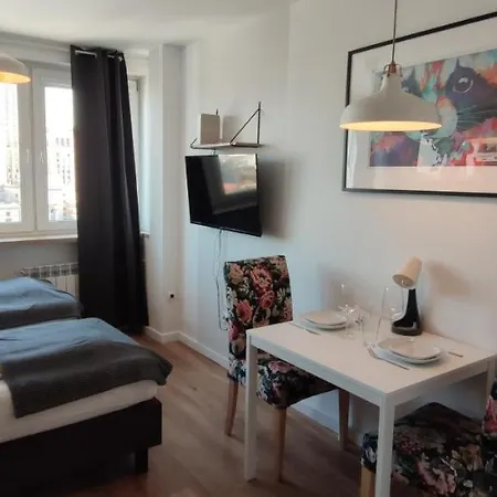 Labo Bagno Palace Of Culture View アパート *